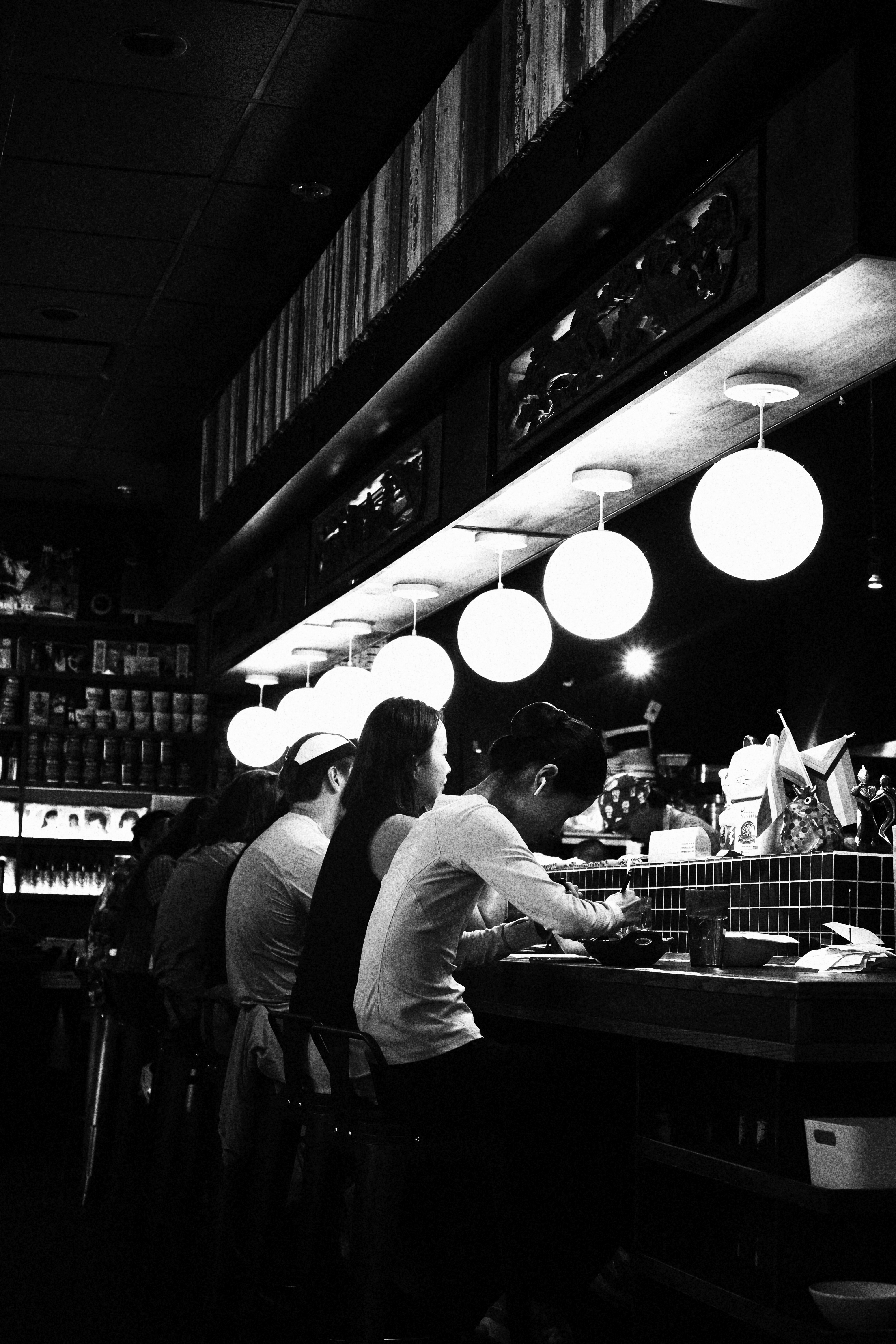 solo eating at rondo